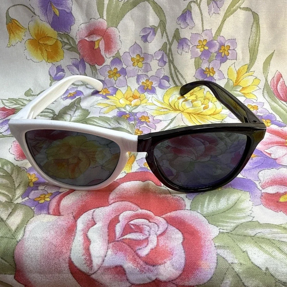 Rare Oreo Coca-Cola Promotional Sunglasses Black White Two‎ Tone Collectible
